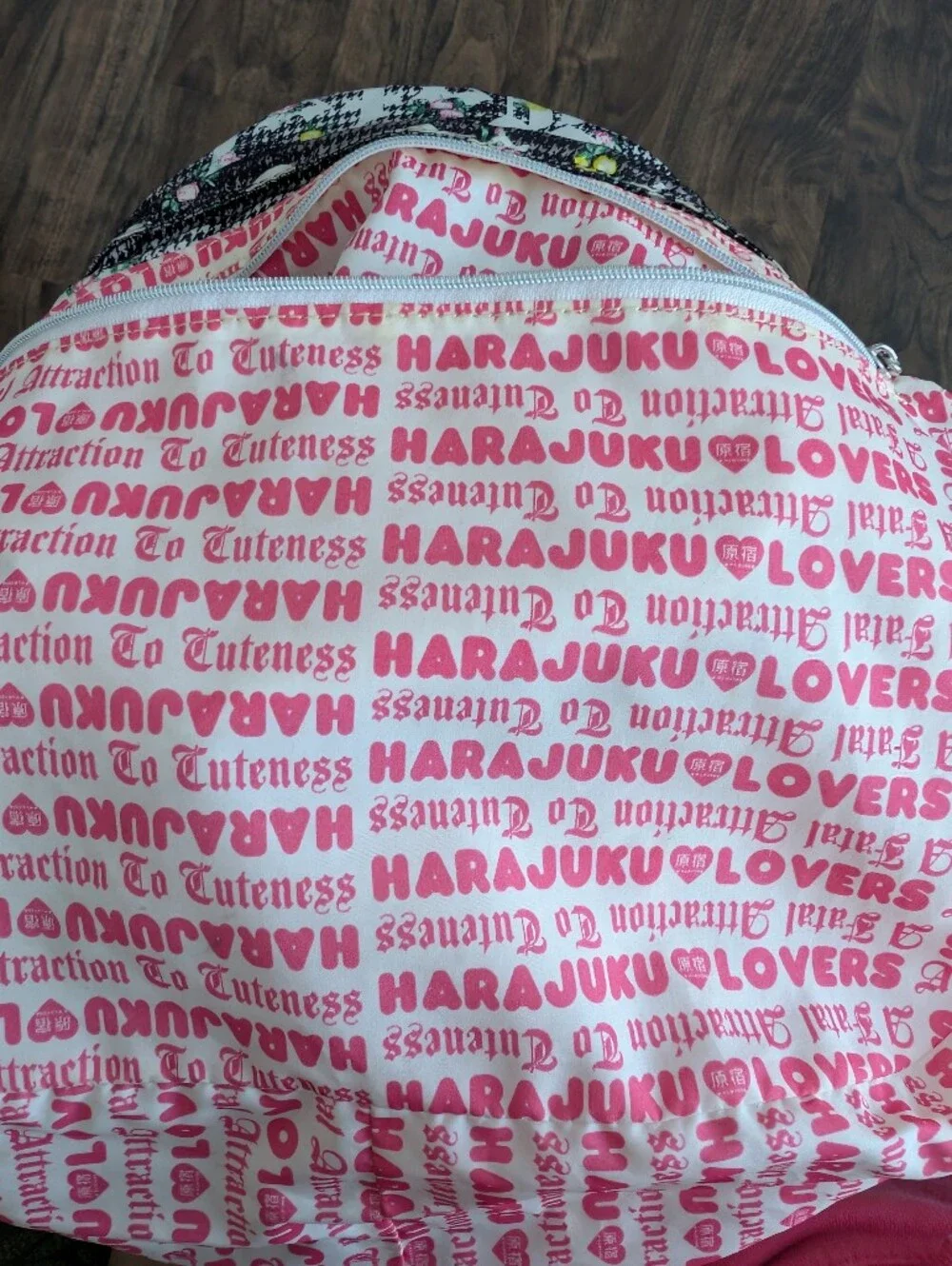 Harajuku Lovers Black Strap Printed Crossbody Bag Gwen Stefani Y2K 2000s